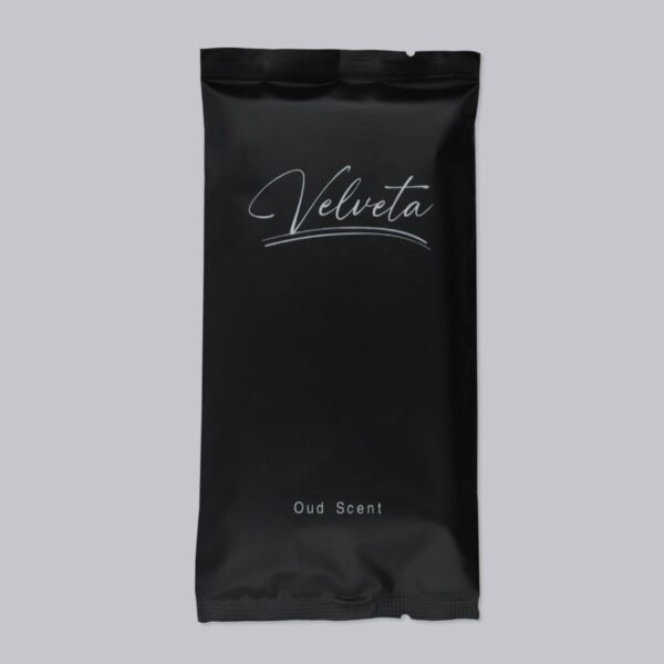 Velveta black microfiber folded wet towel – 25x25 cm individually wrapped – 300 pcs bulk box
